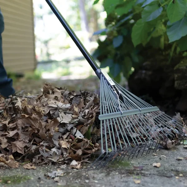 Fiskars Garden Rake, Metal Tine Leaf Rake with Fiberglass Handle, 62", Black - Image 4